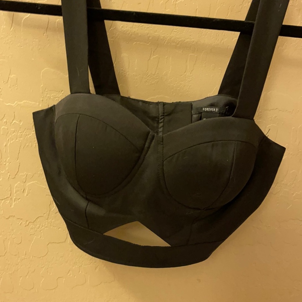 Black dressy crop top. Forever 21. Size small.